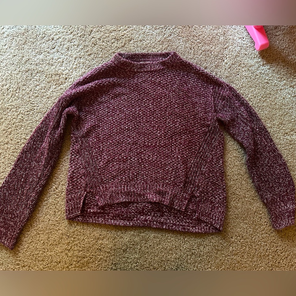 Maroon knit sweater